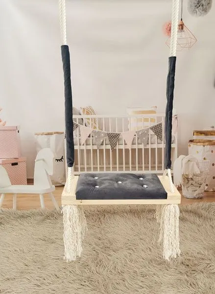 Huśtawka dziecięca w stylu glamour Avento szara