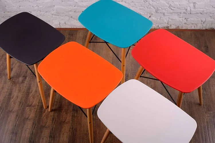 Produkt Skandynawski taboret do kuchni Ekro - szary